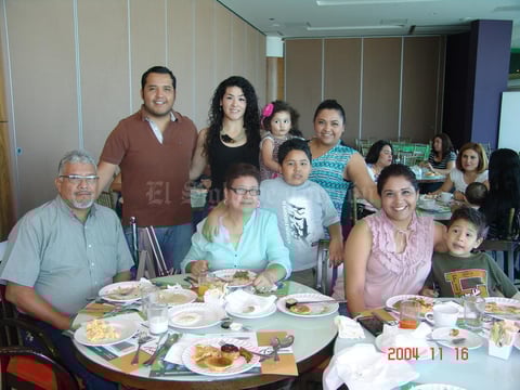 05072016 Familia Borroel García.