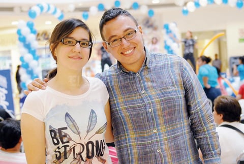05072016 EN PAREJA.  Mónica y Luis.