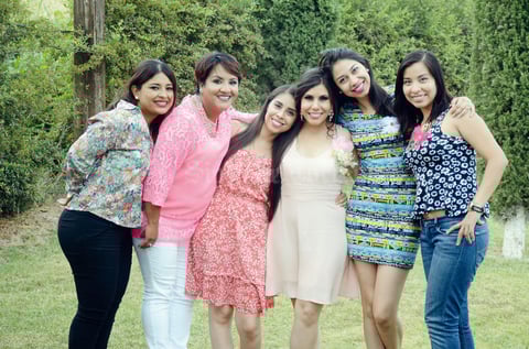 03072016 Lorena acompañada por Guadalupe Reyes, Malule Balcazar, Laura Astorga, Marisol Amador y Liz Velázquez.