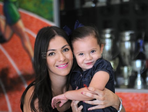 02072016 Cristina y Regina.