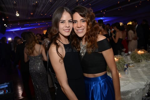 Mónica y Ana.jpg