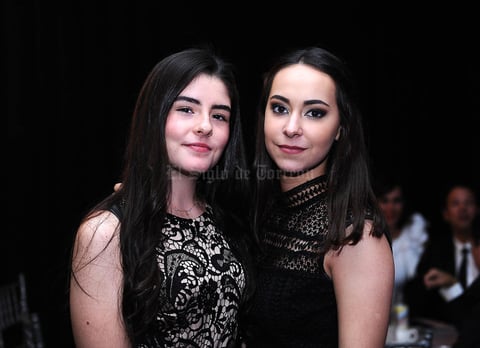 Monse y Esther.jpg