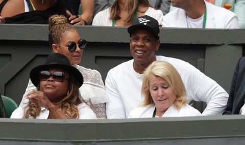 Beyoncé acudió a apoyar a su amiga Serena Williams.