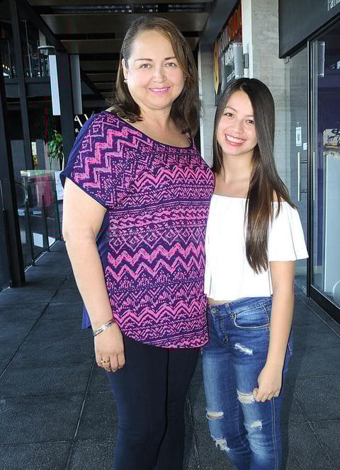 10072016 Leticia Vázquez y Denisse Rodríguez.