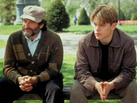 Compartió créditos con Matt Damon en la cinta Mente indomable, interpretando al psicólogo Sean Maguire.