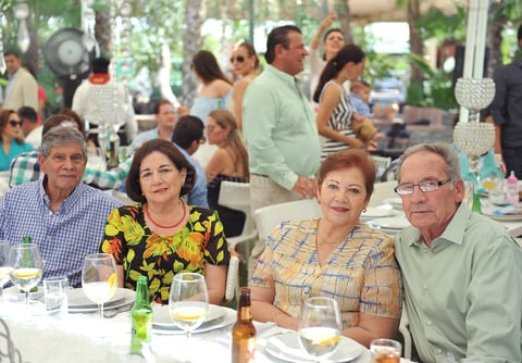 Javier, Irene, Lucero y Carlos.jpg