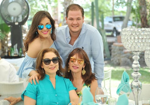 Juan José, Vania, Almendra y Adriana.jpg