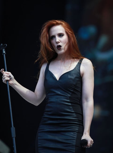 El poderoso sonido del metal sinfónico del grupo holandés Epica cautivó a los asistentes al festival Hell and Heaven 2016.