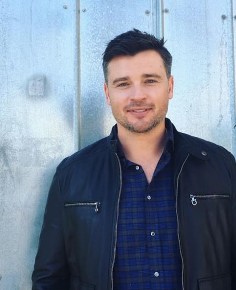 Cuando inició la serie, el actor tenía 24 años y ahora 39.