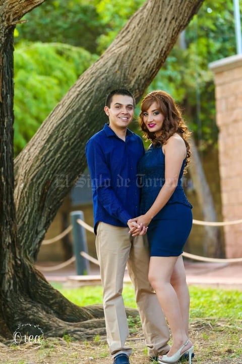 29072016 Ana Isabel Mata Ramírez y Kristian Eduardo Carrera Aranda, unen sus vidas en matrimonio el día de hoy en la Parroquia Los Ángeles a las 19:00 horas acompañados por sus padres María Isabel Aranda Sandoval y Ricardo Carrera Rangel; María Lucila Ramírez Aparicio y Juan Mata Chávez. Para después ofrecer una recepción para sus invitados en el Centro de Convenciones San Ángel.- Crea fotografía