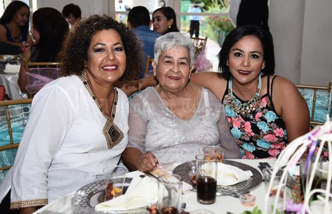 28072016 Chita, Carmen y Talina.