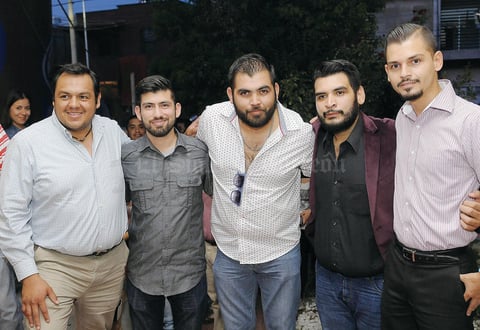 31072016 NOCHE DE APERTURA.  Pedro, Ricardo, Armando, José y Francisco.