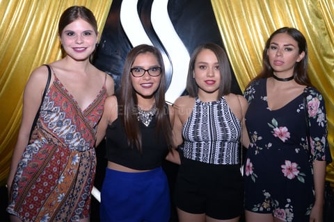 Andrea, Mirtha, Andrea y Marian.jpg