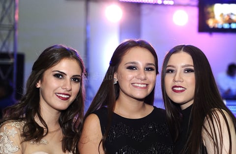 Michelle, Adri y Camila.jpg