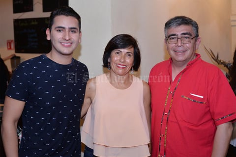03082016 Estela, Santiago, Víctor y Alejandra.