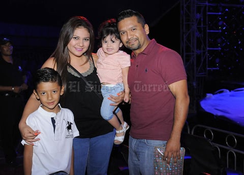 04082016 Yajaira, Romina, Renato y Guada.