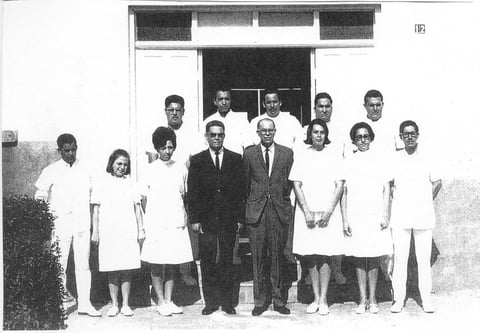 31072016 Juan Bastida, a los 7 aÃ±os de edad, y  su compaÃ±era en festival del 10 de mayo de 1971.