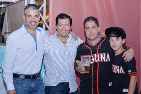 06082016 Regina, Victoria, Iker e Iván.