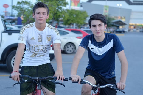 08082016 Javier y Pedro.