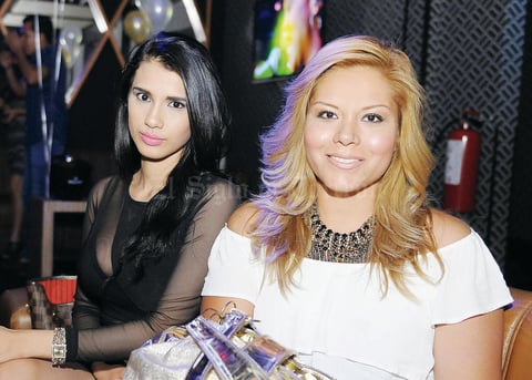 07082016 AMIGAS.  Lulú y Diana.