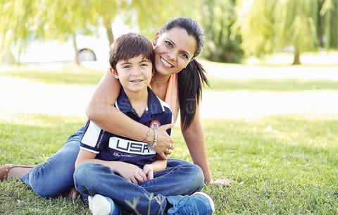 07082016 FELIZ DÍA.  Ilka celebró su cumpleaños hace algunos días, por lo que fue festejada por sus amistades y familiares, en especial por su hijo, Alessandro.