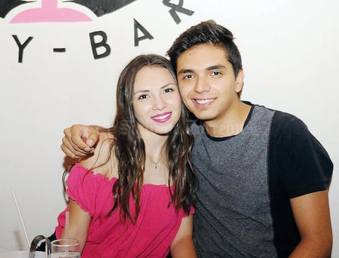 07082016 EN PAREJA.  Itza y Luis.