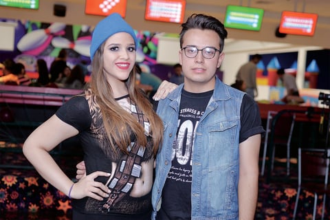06082016 EN EL BOLICHE.  Belem y Enrique.