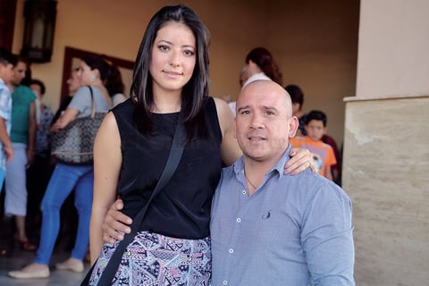 06082016 EN APERTURA.  Anhuar y Silvia.