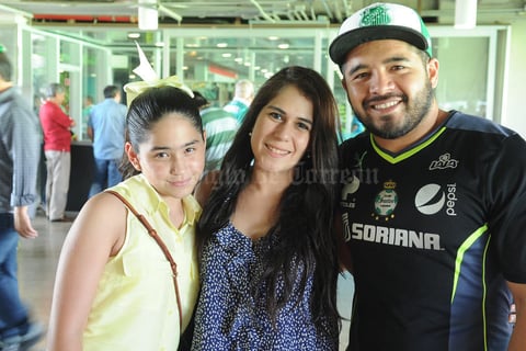 05082016 Ramina, Martha y Humberto.