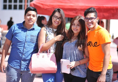 05082016 REGRESAN A CLASES.  César, Ana, Barbie y Diego.