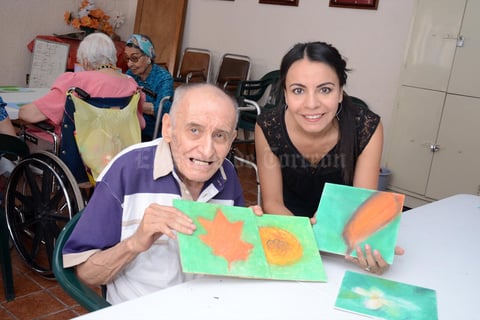 05082016 EN EL TALLER DE PINTURA.  Marco Antonio Ramírez y Teresa Hernández.