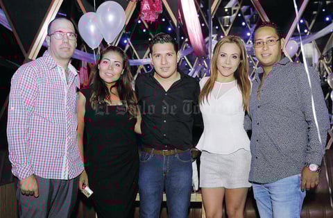 07082016 DE ANTRO.  Gerardo, Mónica, Fercho, Bea y Poch.