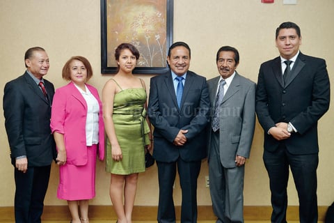 07082016 CAMBIO DE MESA DIRECTIVA.  Eduardo, Graciela, Jaqueline, Mateo, Eduardo y Darío.