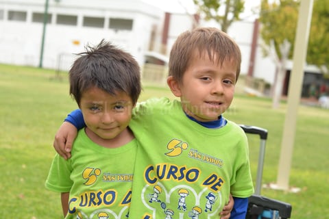 09082016 AMIGUITOS.  Emiliano y Diego.