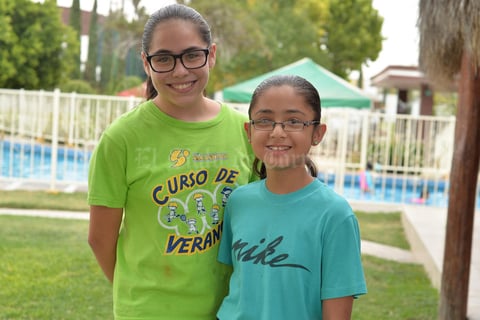 09082016 CONTENTAS.  Mariana y Marifer.