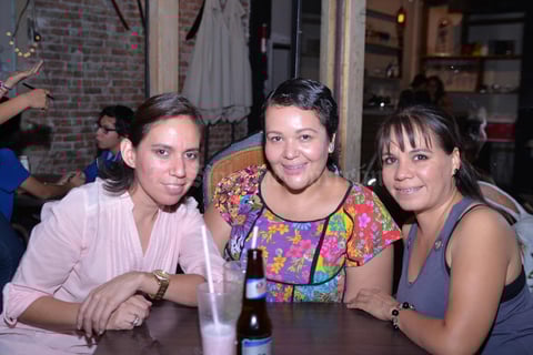 09082016 Yuri, Verónica y Rox.
