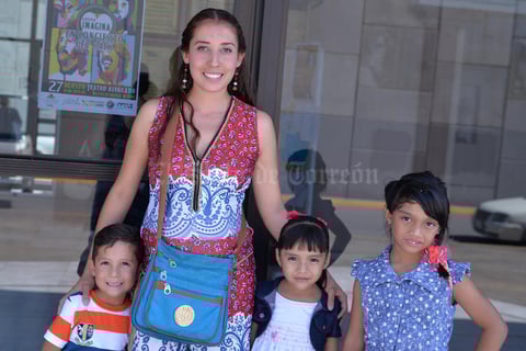 09082016 Leonardo, Karla, Paola y Marifer.