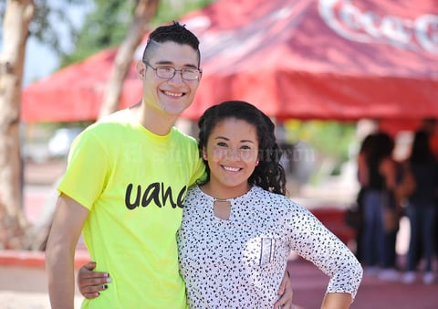 10082016 Sergio Muñoz y Salma Villarreal.