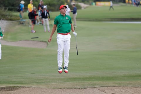 Rodolfo Cazaubón tuvo una destacada actuación y terminó en séptimo lugar al término de la tercera ronda del torneo varonil de golf.