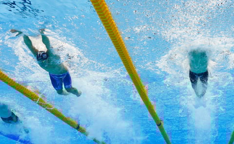 Phelps nadó de mariposa en el relevo de EU.