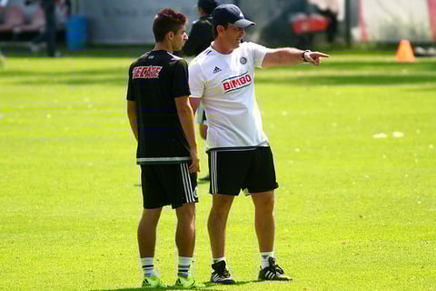 En 2014, tras su fallido paso por la Selección se reincorporó a Chivas.