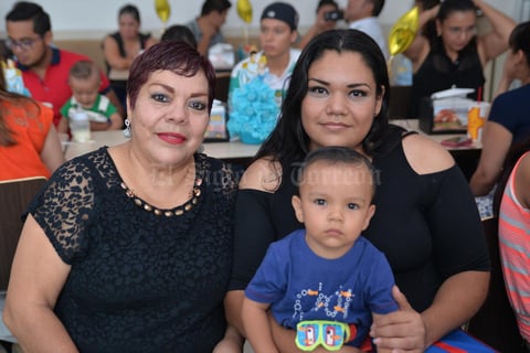 16082016 Xóchitl, Jessica y Dany.