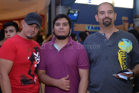 16082016 EN EL CINE.  Alfonso, William y Robert.