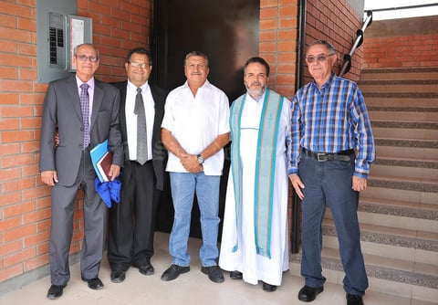 12082016 Victor Manuel Dabdoub y Padre Guillermo Prieto SJ.