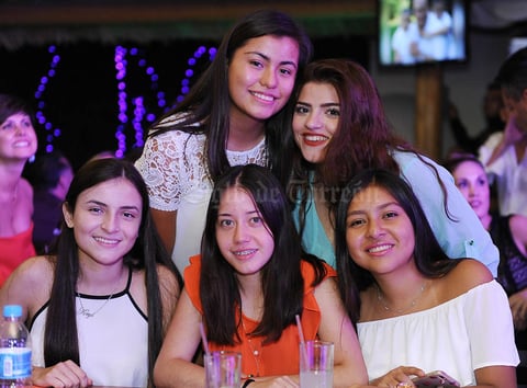 17082016 Daniela, Elsa, Kenya, Ale y Bárbara.