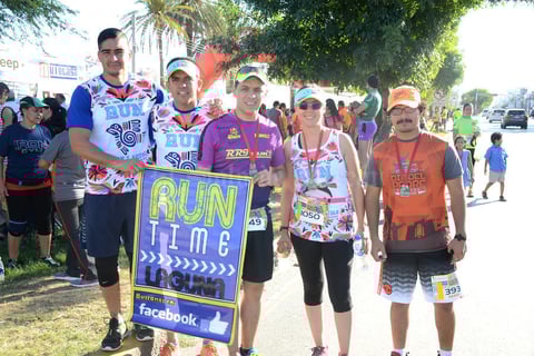 17082016 CORREDORES.  Polo, Raúl, Annel, Jaime y Santiago.