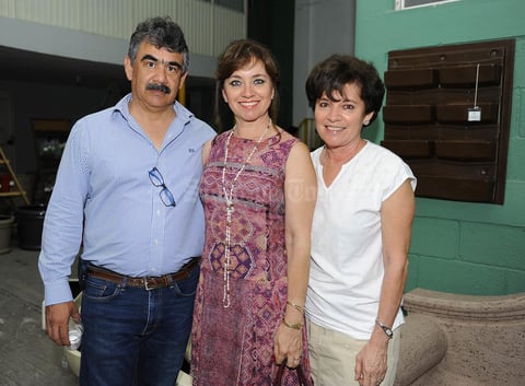 18082016 Francisco, Gabriela y Rosalinda.