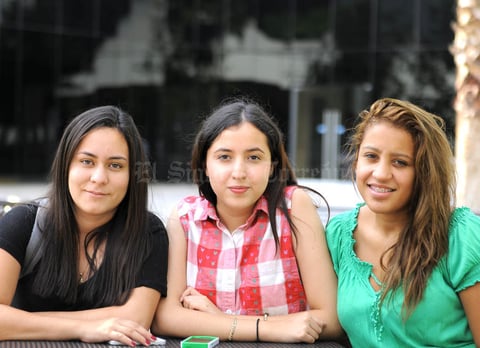 18082016 AMIGAS.  Brenda, Angie y Wendy.