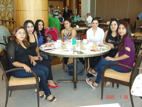 20082016 ENTRE AMIGAS.  Karina, Clarisa, Verónica, Nancy, Silvia, Ninoska y Dalia.