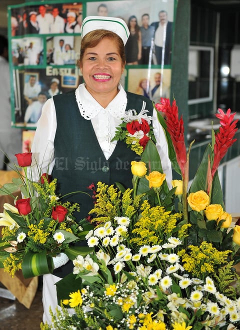 22082016 FINALIZA ETAPA.  Graciela Pasillas Carrillo se jubila luego de 27 años de servicio en el IMSS 16.